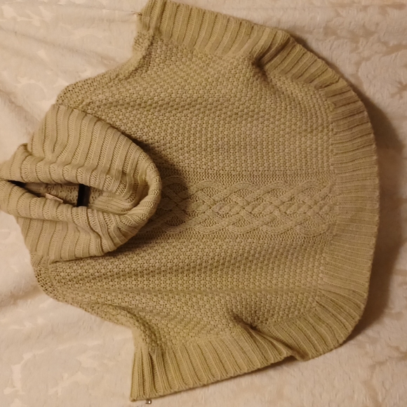 Elan Sweaters - Elan poncho.
